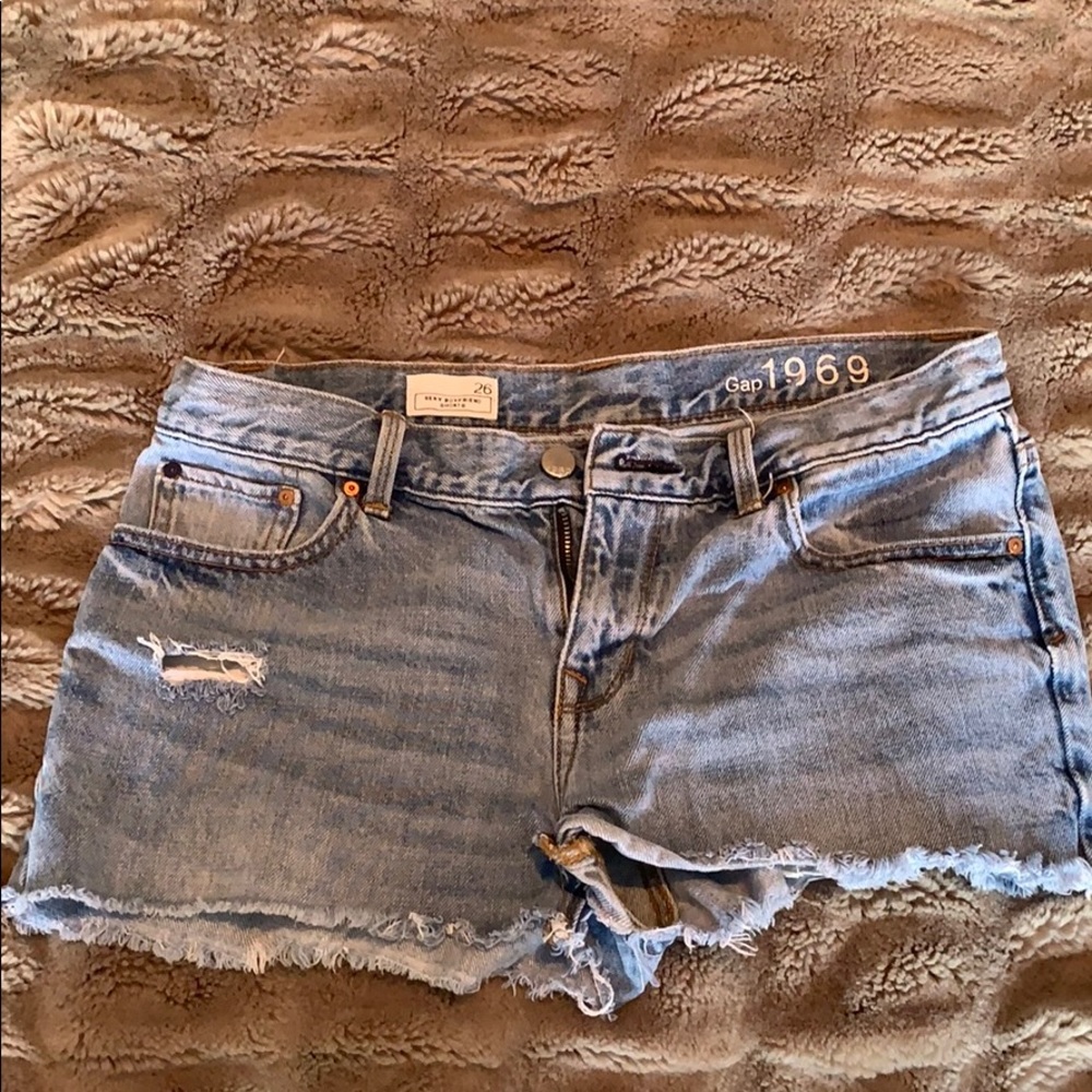 Gap ripped jean shorts